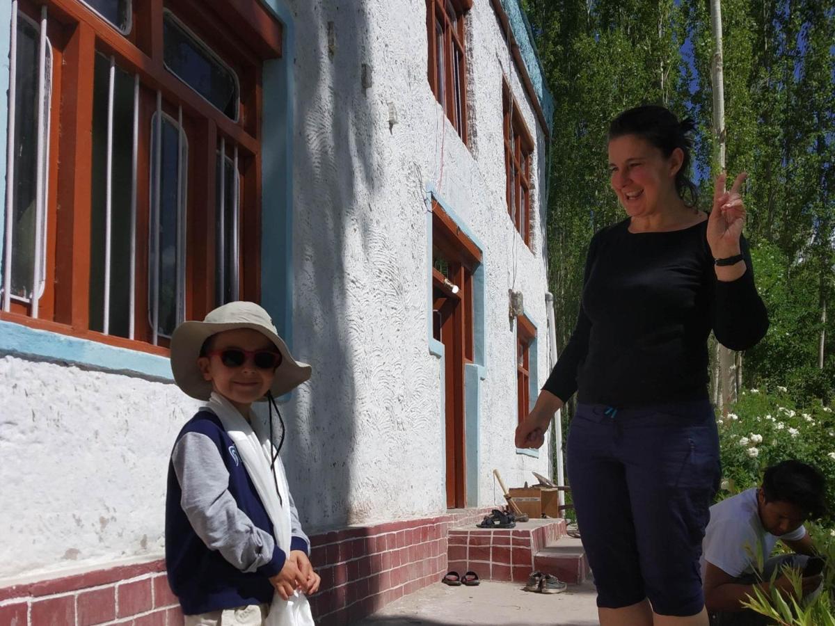 Amir Homestay Leh Exteriör bild