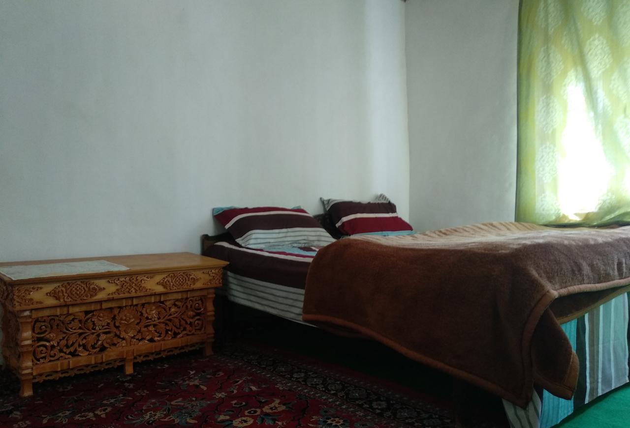 Amir Homestay Leh Exteriör bild
