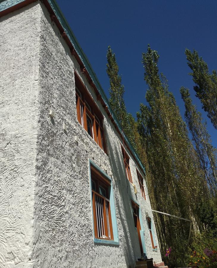 Amir Homestay Leh Exteriör bild