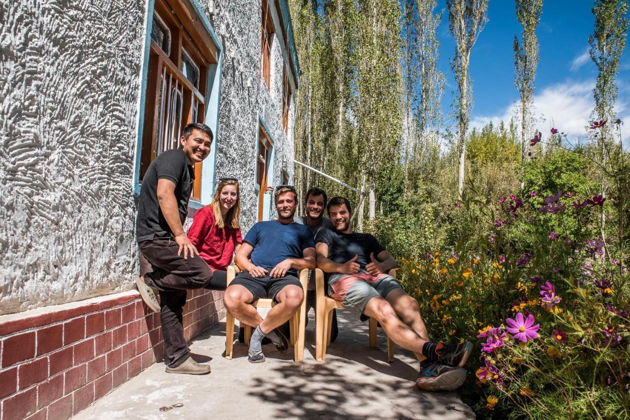 Amir Homestay Leh Exteriör bild