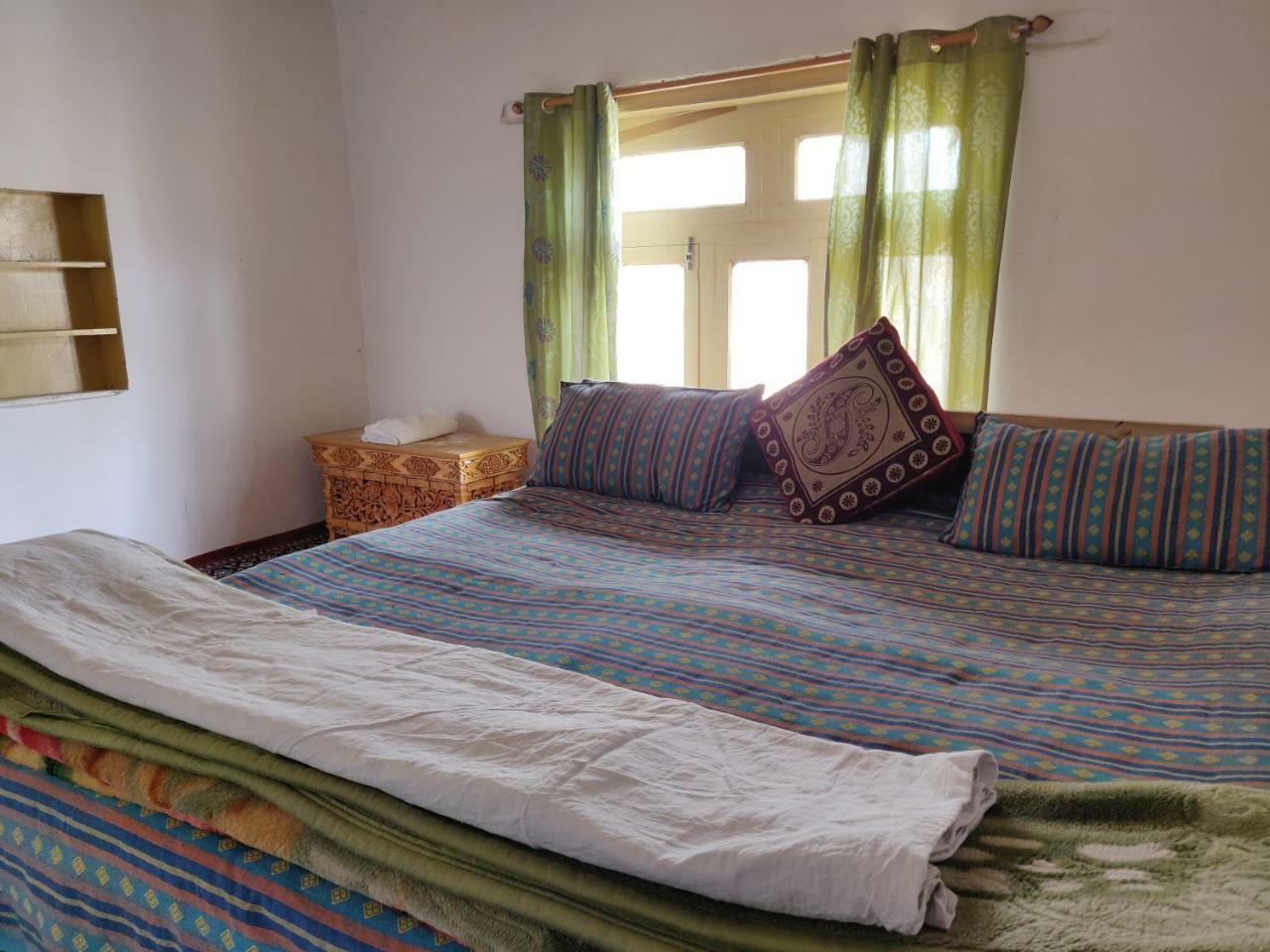 Amir Homestay Leh Exteriör bild